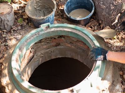 Registro de pluviales limpio tras el servicio de limpieza de canalones