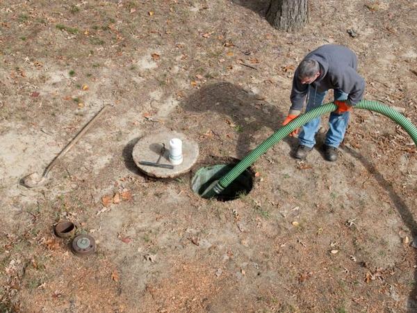 Entrega de justificante de vaciado de fosa séptica en Culleredo